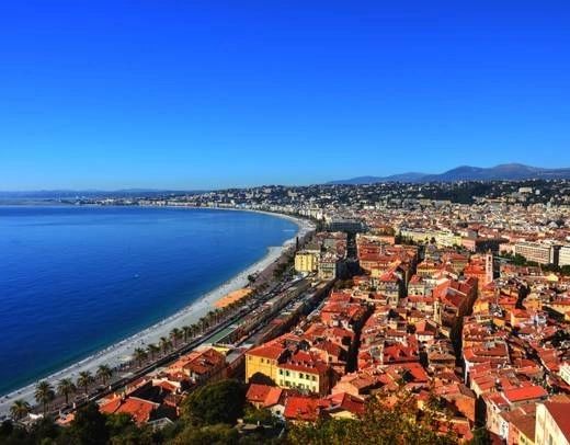 Cannes Croisette promenade